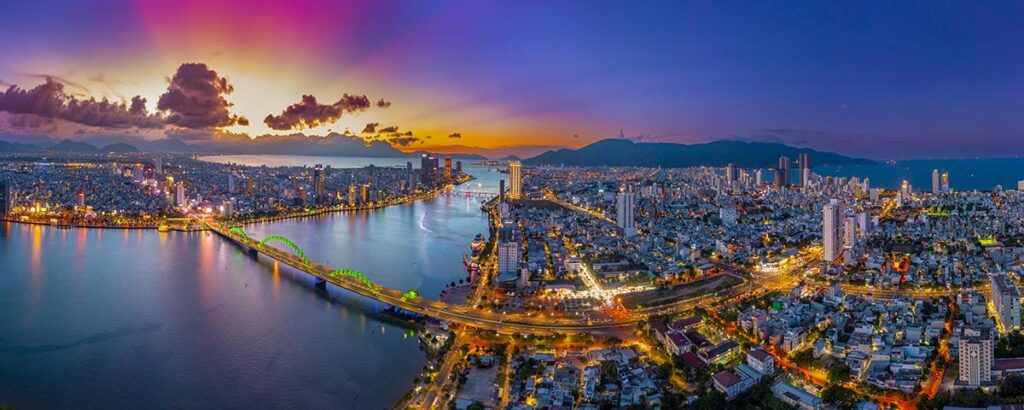 Modern Da Nang lifestyle: cafes, beach, and coworking energy